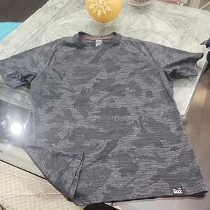 SAXX Men's Gray Camo aerator tee Shirt small new